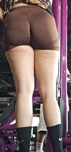 Ass in brown short