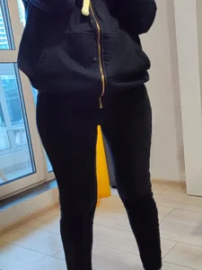 Candid chick wearing tight black jeans home closeups