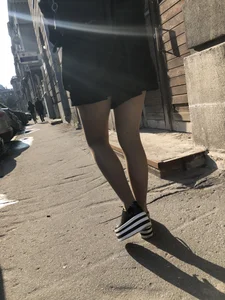 Nice candid girl's slim legs closeups