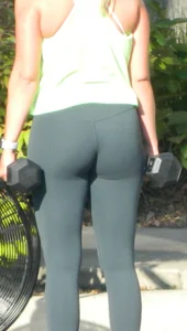 Incredible Blonde Working Out, full sun