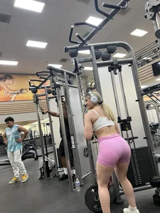 Best set today😈 bubble butt see through spandex at gym