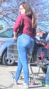 Corn fed Midwest Momma