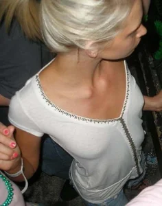 Candid tits and pokies