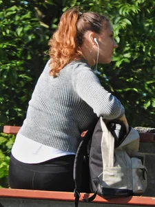 Curvy little photographer - cute & (mostly) unaware [014]