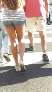 Sexy Creepshot of Girl in Mini-Shorts on Crosswalk, Hot Booty and Legs