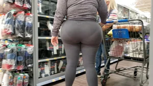 Fake Booty Mature Latina In SeeThru Leggings W/VPL