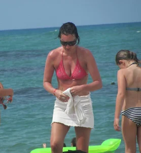 Sexy candid beach and bikini girls