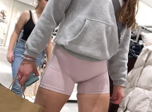 Fit bubble Butt in Pink Spandex shorts