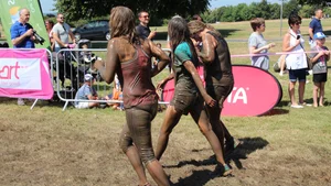 Bristol Pretty Muddy 5k race girls 2018