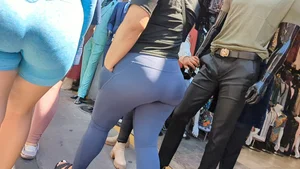 Culo Looking Good in Shorts showing VPL (OC)