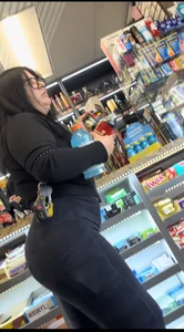 Thicc PAWG butterface in Leggings (OC)