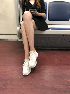 Girl With Long Thin Legs in the Subway Train and on the Escalator Hot Creepshot