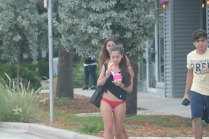 Deerfield Beach girls in bikinis
