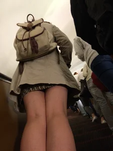 Sexy Legs in Flats and Skirt Subway Escalator Creepshot
