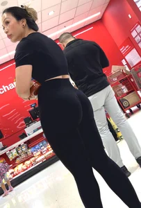 Asian milf perfect round ass in yoga pants and top long creep