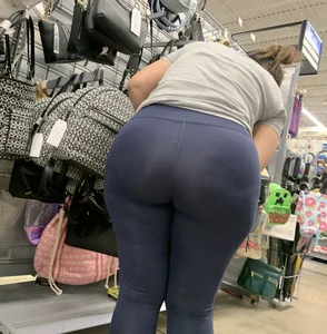 Caught this fine babe for a second time! Her ass is huge!