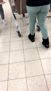 Dutch MILF + Face (first post)