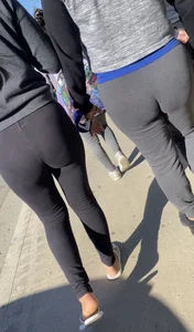 Booty runs in the family! ( 3 Generations of ass!)