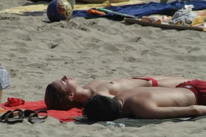 Sexy mature girls on Vilanova topless beach