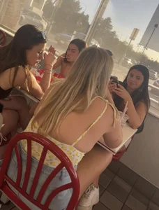 Sorority chicks go to to InNOut half naked