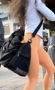 GOATED PEACHY BOOTY  VPL FROM CLOSE