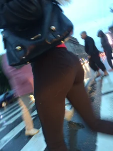 Girl with Fit Ass and Legs in Tights Crossing the Street Candid