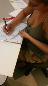 Candid downblouse