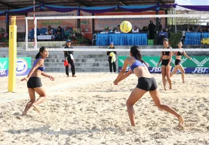 Thai candid volleyball girls