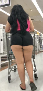 [OC] Latina ASS COMPLETELY OUT at Walmart