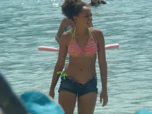 Bikini girls