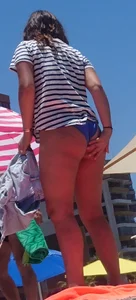 Skinny and thick beach girls out in bikinis