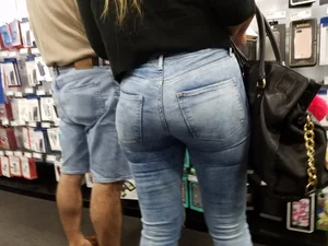 Tight Jeans