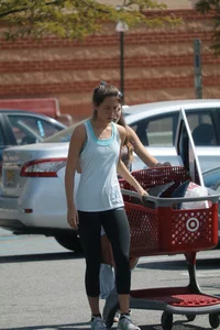 College babe leaving Target in tight leggings