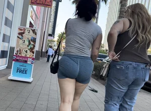 Pawg in blue with beautiful booty jiggle (OC)