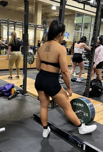 Asian hotties at the gym