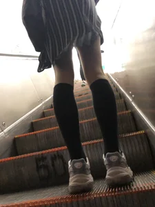 Very cute subway candid teen wearing knee socks