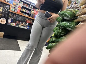 Was in a hurry only got this fat cameltoe