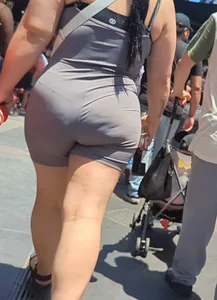 MILF Leggings showing VTL (OC)