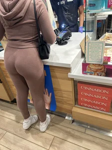 Auntie Anne’s Latina MILF