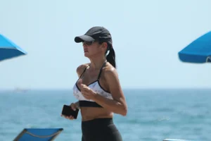 Candid track girls and runners