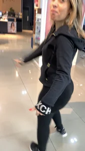PHAT ASS SPANISH HAIRDRESSER ( OC , VID)