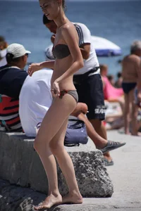 Bikini girls