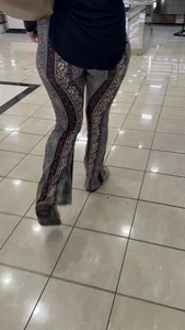 [OC] Jiggly PAWG Ass in Patterned Flares