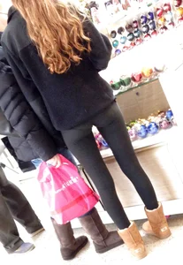 Unreal cute gap