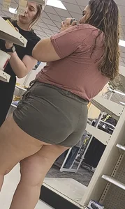 Extra thicc brunette PAWG on the bigger side showing cheeks & VPL