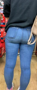 Blond teen girl in tight jeans. Shot her tight booty a few years ago when I was in the UK. Enjoy