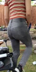 Candid Booty in Grey Jeans Suburban Creepshot