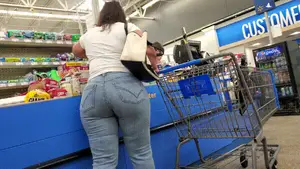 Married BBW PAWG Milf w/ a big ol booty