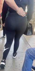 Sexy BBL at the mall