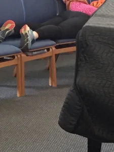 Thicc teen ass in auditorium